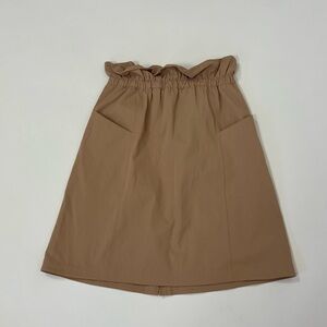 Lululemon tan high waisted skirt. Size 4